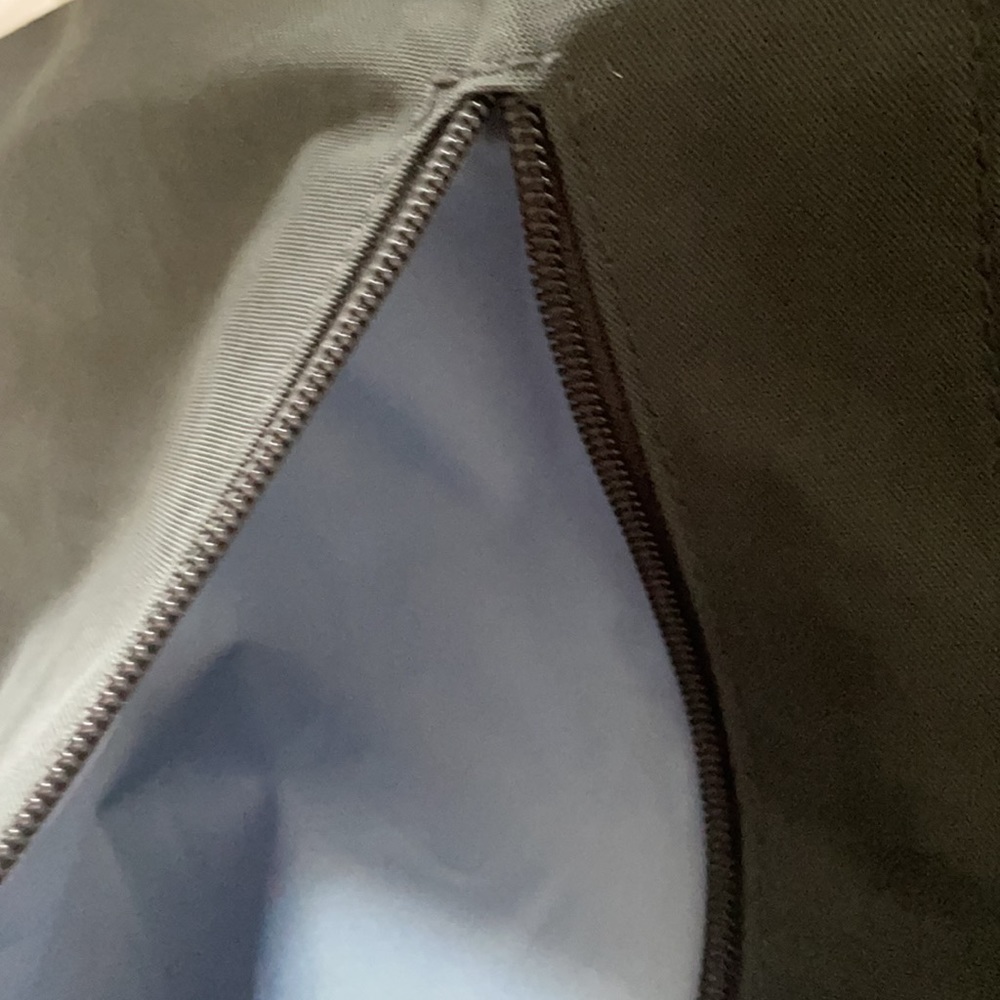 Baggallini bag - Picture 6 of 8